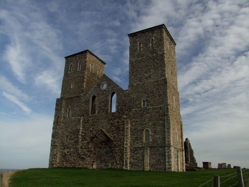 The  twin  sisters , Reculver