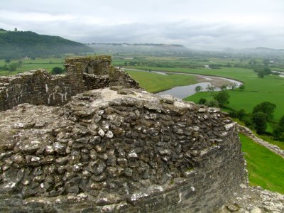 Castell  Dryslwyn , looking  south  across  the  round   tower.