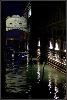 Bridge of Sighs at night (from the back)