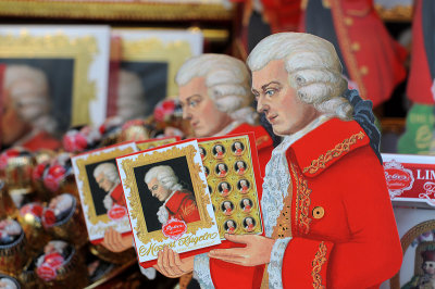 DSC_6235.jpg - Mozarts Holding Boxes of Mozart Balls