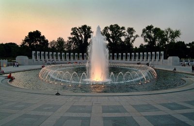 WW II memorial fountain.jpg