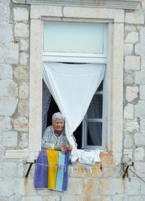 Old woman in Dubrovnik