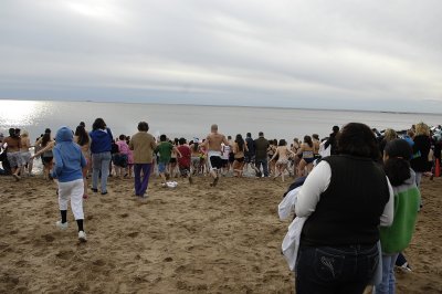 Set_KKG0110 09 plunge.jpg