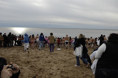 Set_KKG0111 09 plunge.jpg