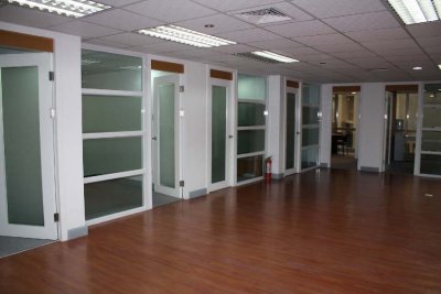 Improved makati office space 339m2