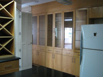 Kitchen 02.JPG