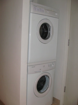 Washing Mach & Dryer .jpg