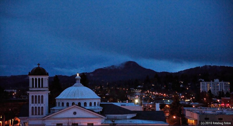 Eugene - From Overpark Looking South to Spencer Butte