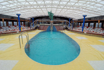 Swimming pool on Deck Lido