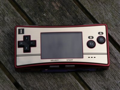 Gameboy Micro - Famicom edition
