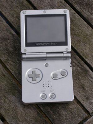 Gameboy Advance SP - silver