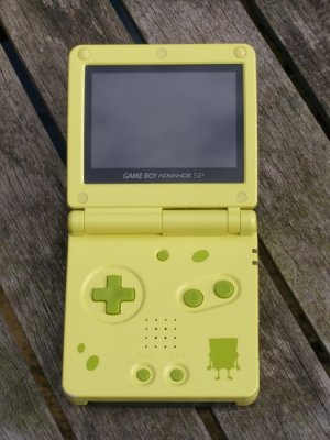 Gameboy Advance SP - Spongebob edition ags-101