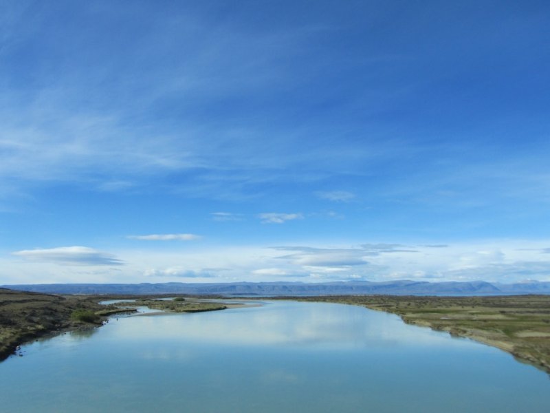 on Ruta 40, crossing the Santa Cruz river