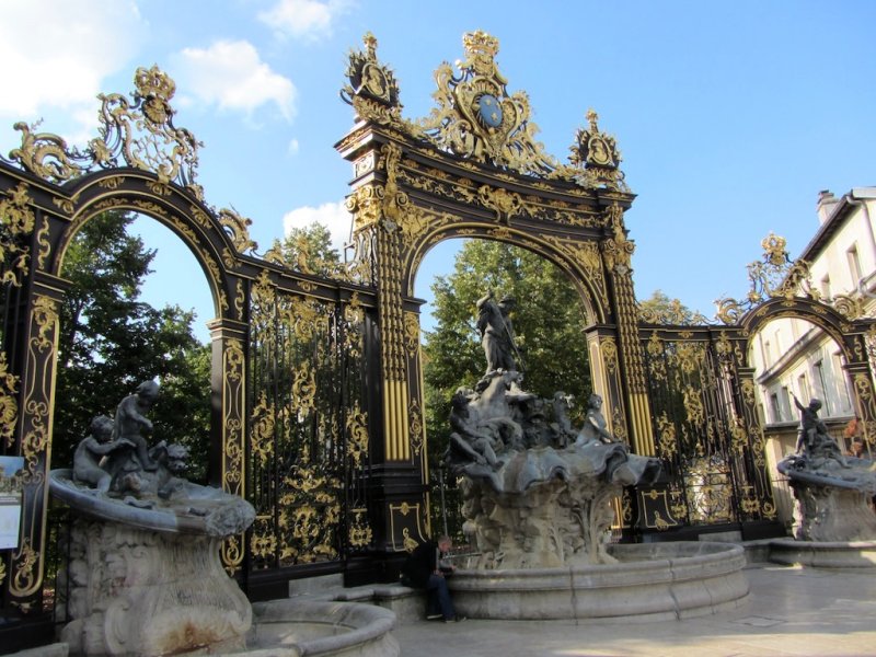 ...famous for its seven gates in gilded iron