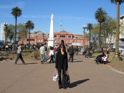 M at the Plaza de Mayo (with the Casa Rosada behind her)