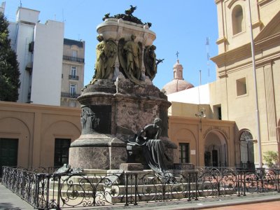 the tomb of Blegrano, one of Argentina's statesmen