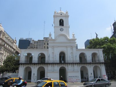 continuing to el Cabildo, a governmental building from colonial times