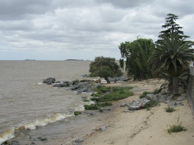a walk along the water, around the peninsula