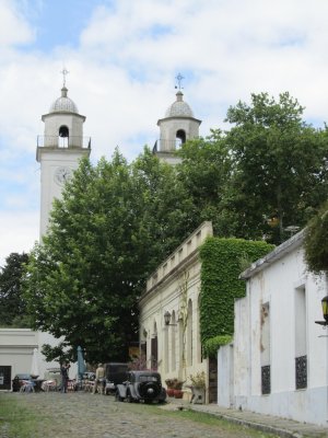 the towers of the Iglesia Matriz