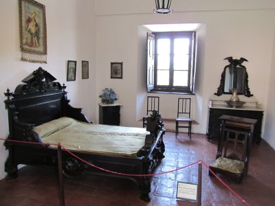 as it was furnished by house owners after the Jesuits were expelled