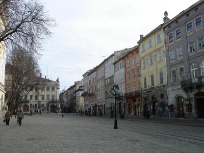in the ploshka rynok (town square)