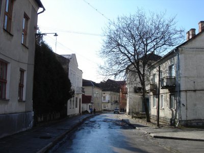 vulytsya Ivan Franko toward town square