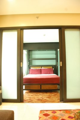 bedroom - sliding door.JPG