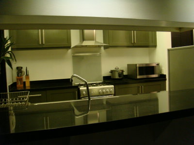 Kitchen1.JPG