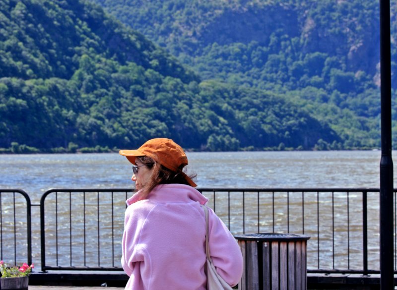 Barb With Crows Nest & Storm King