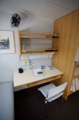 Cabin 312 Desk