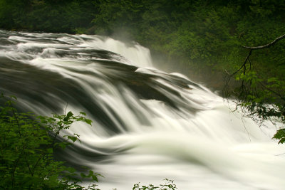 Middle Lewis River Falls