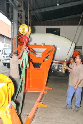 Concrete Mixer - Mounting