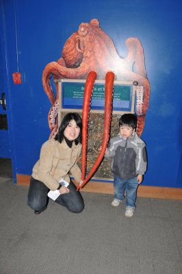 With Mummy and Octopus