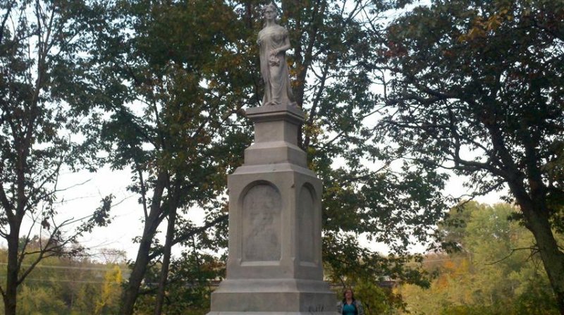 To find this statue, Hannah Duston