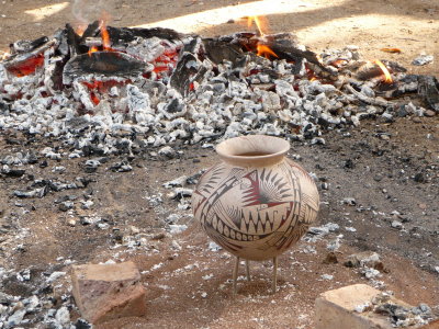Mata Ortiz Pottery traditional glaze-finish firing