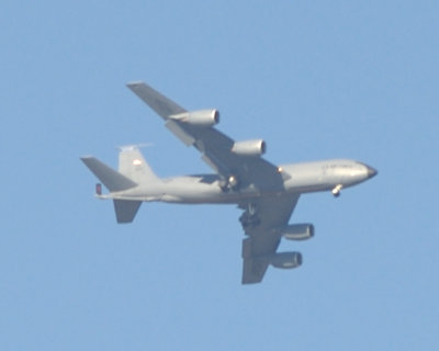 DSC_7249.jpg - KC-135 on approach to land in SLC Int. Airport