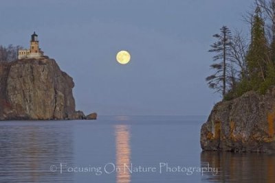 Split Rock Lighthouse with full moon