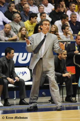 Coach Effie Birenboim  