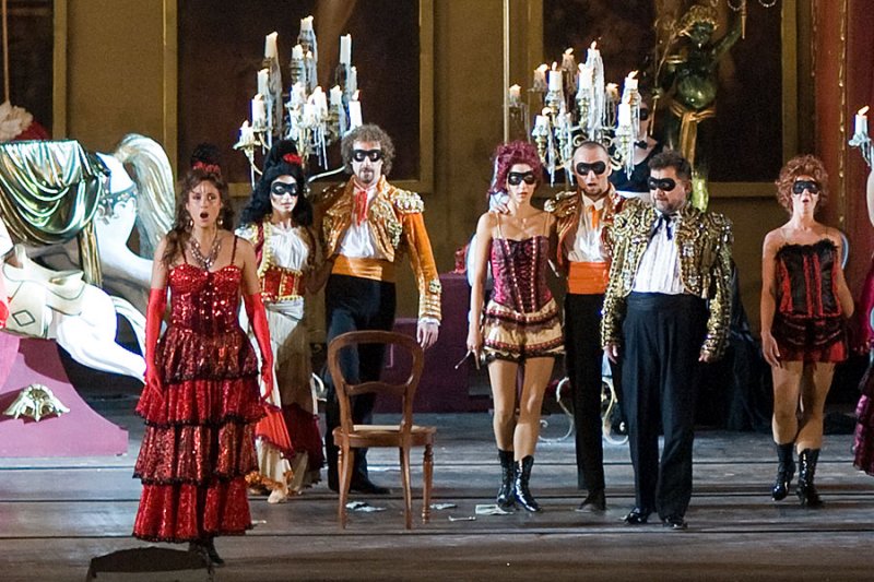 latraviata12.jpg