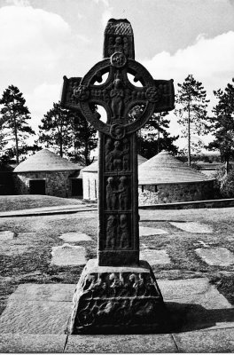 athlone cross2 bw.jpg