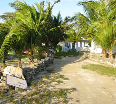 Pestel Hotel, Acklins