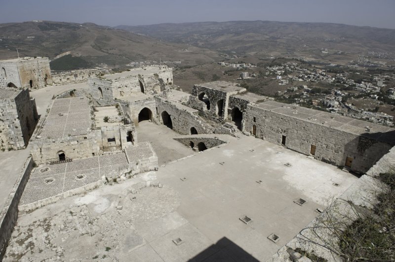 Krak des Chevaliers september 2010 1176.jpg