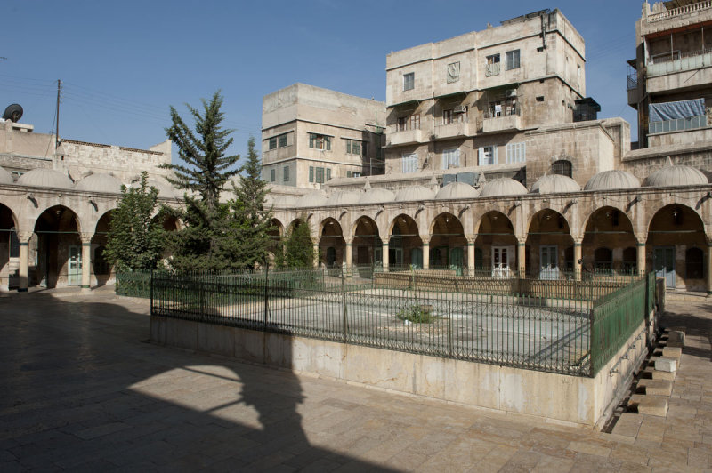 Aleppo Madrasa Othmaniye 9898.jpg