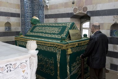 Damascus Tomb of Sultan Saladin 8147.jpg