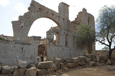 Ruweiha northern or Bissos basilica 8720.jpg