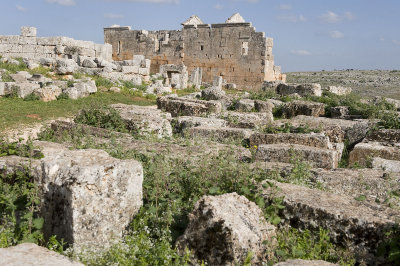 Dead cities from Hama april 2009 8866.jpg