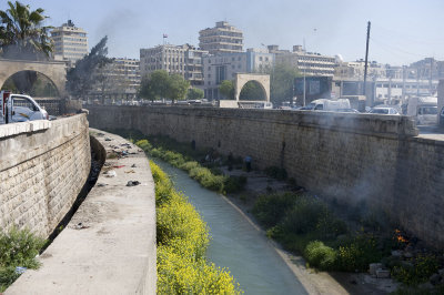 Aleppo Queiq River 9062.jpg