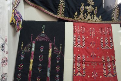 Damascus textiles display 5089.jpg