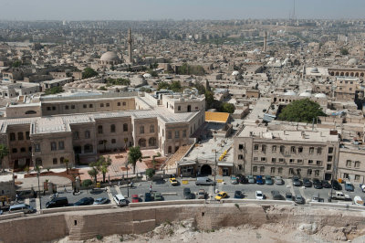 Aleppo Citadel september 2010 9969.jpg