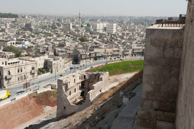 Aleppo Citadel september 2010 9991.jpg